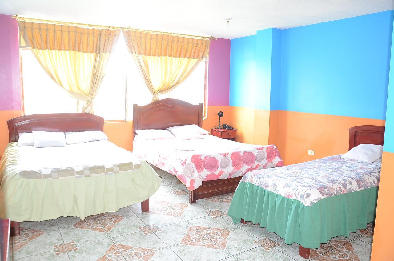 Hotel Real Madrid Riobamba Bagian luar foto