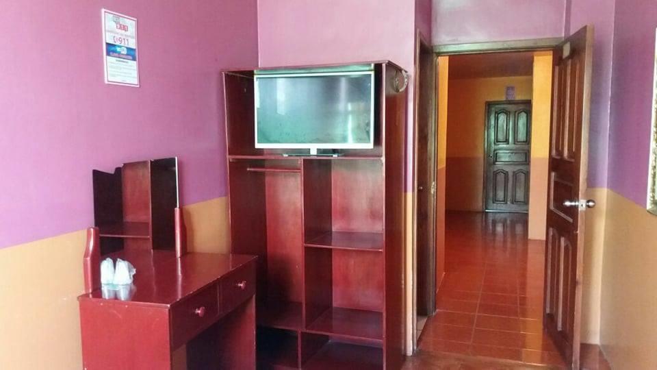 Hotel Real Madrid Riobamba Bagian luar foto